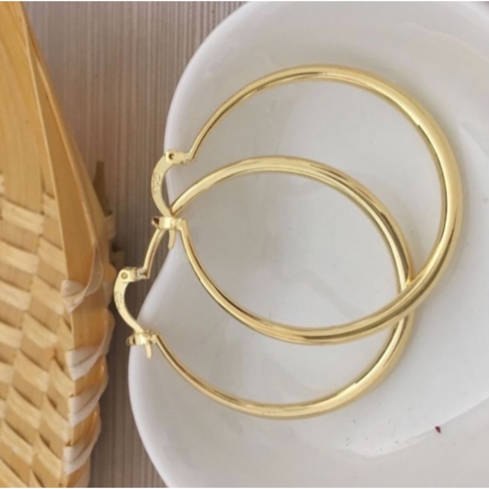 1” SIMPLE GOLD HOOPS - Picture 3 of 6